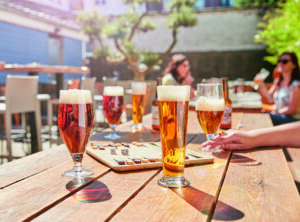 Laser Etching Nucleation Points on Beer Glasses